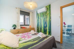 A bed or beds in a room at Apart-rent Apartment Mimoses 0052