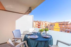 A balcony or terrace at Apart-rent Apartment Mimoses 0052
