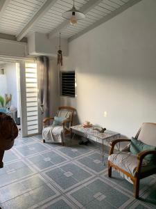 TV a/nebo společenská místnost v ubytování Kaz KREOL