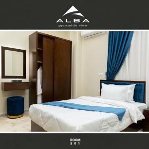 Uma cama ou camas num quarto em Alba pyramids view