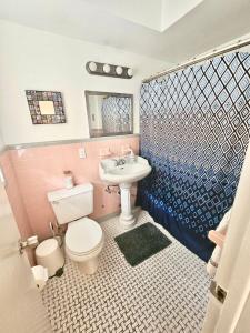 Koupelna v ubytování Coral Gables / Coconut Grove area FREE parking