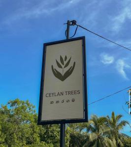 Certificato, attestato, insegna o altro documento esposto da Ceylan trees