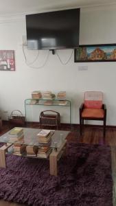 Μια τηλεόραση ή/και κέντρο ψυχαγωγίας στο Bento Hostel