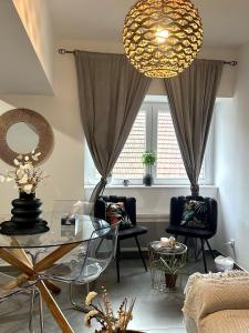 Χώρος καθιστικού στο Charming and Cosy Place 2 rooms 3 beds