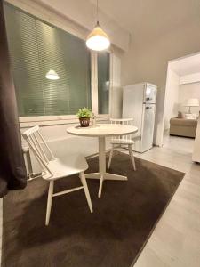 Η κουζίνα ή μικρή κουζίνα στο Nicely furnished apartment near centrum, free parking