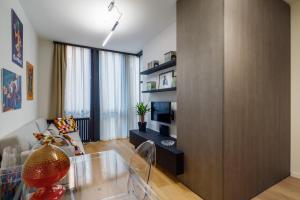 Η κουζίνα ή μικρή κουζίνα στο Porta Romana Design Apartment