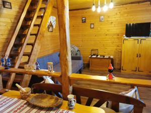 Et tv og/eller underholdning på Casuta cu Brazi