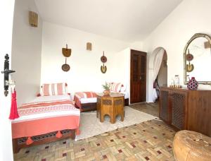Postel nebo postele na pokoji v ubytování Riad l'Ayel d'Essaouira