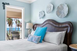 En eller flere senge i et værelse på LaPlage #3 + 43 billeder