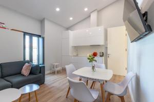 Kuchyň nebo kuchyňský kout v ubytování Apartments BICO DE RODAS a Rural Luxury