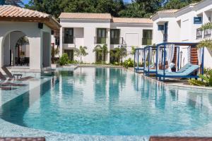 A piscina localizada em Resende Imperial Hotel & Spa ou nos arredores
