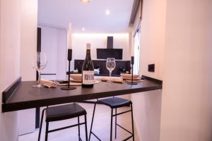 Nápoje v ubytování SERAN Apartamentos + 29 fotografií