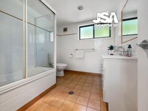 Koupelna v ubytování Dromaius 7 + 26 fotografií