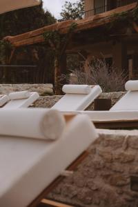 Foto dalla galleria di Boutique Hôtel Responsable et Restaurant Basgi Basgi a Saint-Florent
