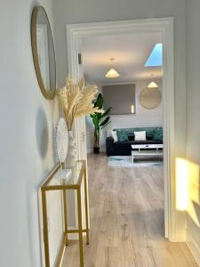Et opholdsområde på Flat 4 Folkestone Harbour Luxury Apartment