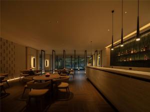 Restaurace v ubytování Yibo Jinling Hotel Moganshan