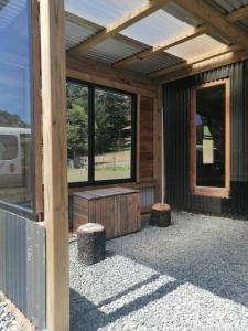 Gambar di galeri bagi Wakamarina off grid retreat di Havelock