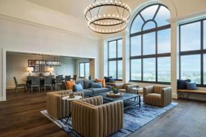 Posezení v ubytování Renaissance Austin Hotel