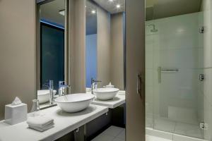 Ванная комната в Aloft Asuncion