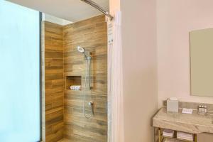 Koupelna v ubytování AC Hotel Queretaro Antea