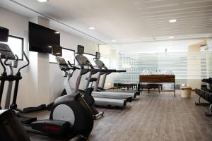 Fitness centrum a/nebo fitness zařízení v ubytování AC Hotel Queretaro Antea