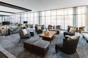 TV a/nebo společenská místnost v ubytování AC Hotel by Marriott Scottsdale North