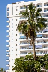 Fotografia z galérie ubytovania Apartment with beach at 50 meters, swimming pool and wonderful oceansunset view v destinácii Adeje