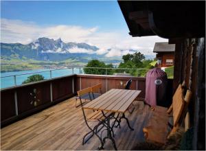 Un paisaje natural cerca del chalet de montaña