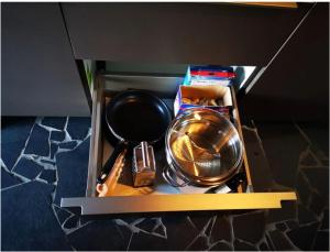 Una cocina o kitchenette en Chalet with panoramic views of the mountains of the Oberland and Lake Thun