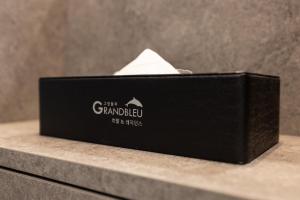 Снимка в галерията на Grand Bleu Hotel & Residence в Инчон