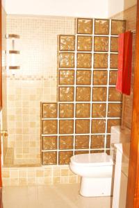 A bathroom at Casa Golfin - Mediterranean-style house in Tenerifes sunny south
