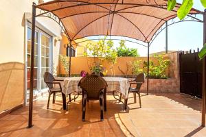 A patio or other outdoor area at Casa Golfin - Mediterranean-style house in Tenerifes sunny south