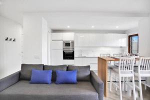 Kuchyň nebo kuchyňský kout v ubytování Beautiful Apartment El Unicornio De Paula + 35 fotografií