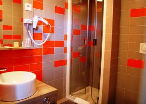 Gallery image of The Originals City, Hôtel Clermont-Ferrand Sud Aubière in Aubière