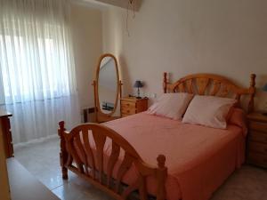 Fotografia z galérie ubytovania Beautiful 2-bedroom apartment less than 50m from the beach and side sea views v destinácii Torrevieja + 14 fotografií