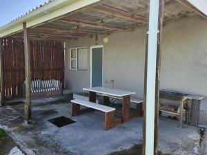 Patio nebo venkovní prostory v ubytování Four Seasons Struisbaai