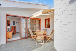 Fotografie z fotogalerie ubytování Villa with sea view and pool v destinaci Parque Holandes