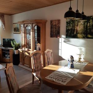 Kuchyň nebo kuchyňský kout v ubytování Ferienwohnung Waldblick Oberhof