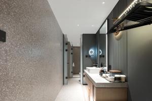 Vannituba majutusasutuses Atour S Hotel Wuhan Jiangchengtian Street Xinhua Road