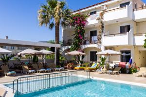 The swimming pool at or close to Trefon Hotel Apartments and Family Suites