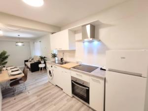 Kuchyňa alebo kuchynka v ubytovaní Apartamento Mármoles - Centro Málaga
