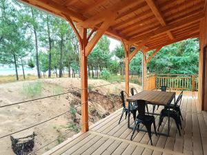 Billede fra billedgalleriet på Maison en bois sur pilotis- 4218 i Le Verdon-sur-Mer