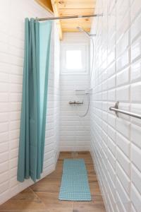 Ένα μπάνιο στο Home2Book Serene Beach Retreat, Candelaria +19 φωτογραφίες