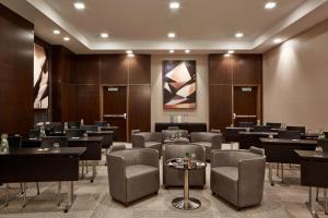 Posezení v ubytování AC Hotel by Marriott Minneapolis Downtown