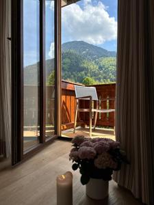 Nespecifikovaný výhled na hory nebo výhled na hory při pohledu z apartmánu + 3 fotografie