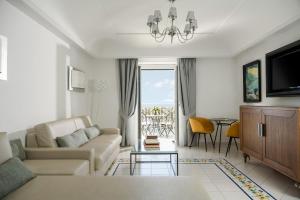 Posezení v ubytování Hotel Eden Roc