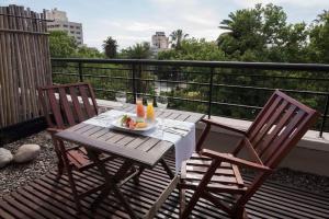 Uma varanda ou terraço em NH Mendoza Cordillera