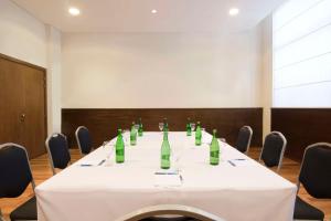 Área de negócios e/ou sala de conferências em NH Mendoza Cordillera