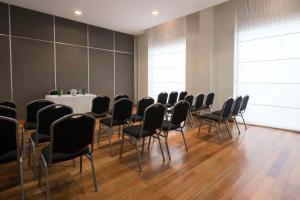 Área de negócios e/ou sala de conferências em NH Mendoza Cordillera