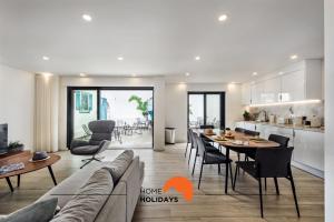 Khu vực ghế ngồi tại #211 Cerro Lagoa by Home Holidays